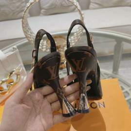 Picture of Louis Vuitton Shoes _SKUGuccisz35-41613520.5cmmnf0102